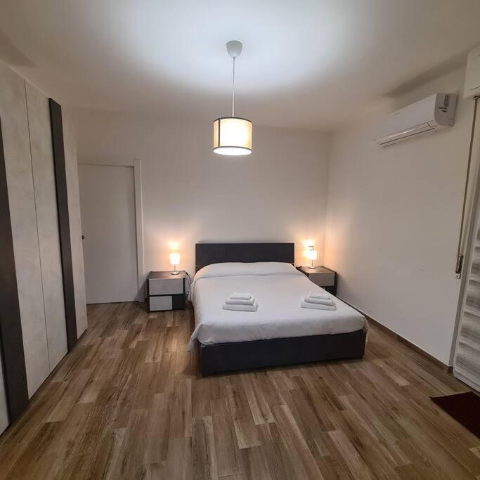 Apartment Garibaldi Pavia Eksteriør billede